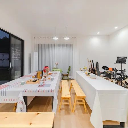 No Cherry Hostel (Shanbianbian Cafe)
