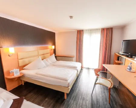 PLAZA INN Stuttgart-Ditzingen Hotels in Ditzingen