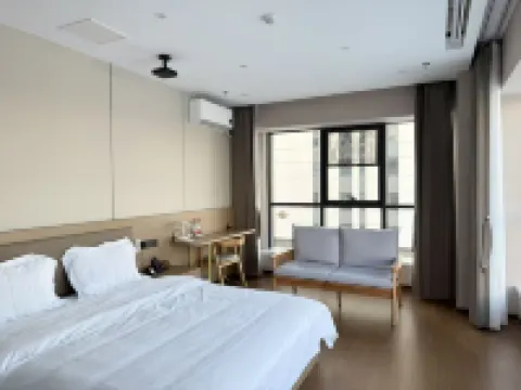 Binhe Homestay (Weizhou Ancient City)