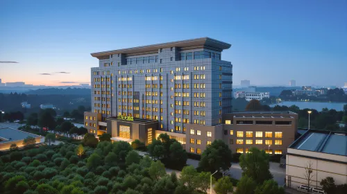 Sanyuan Hotel - Yolcu Alma/Bırakma Hizmetleri
