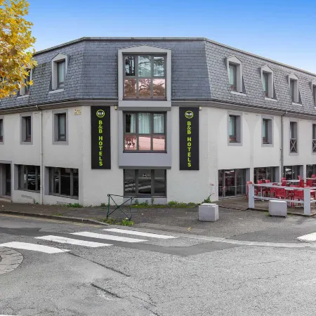 B&B HOTEL Lourdes Centre Gare 3 étoiles