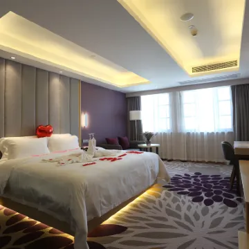 Lavande Hotel (Jingshan Coach Center Bus Terminal) Hotels near Renmin Square