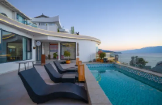 Floral Hotel·Towards the Clouds Villa(Shuanglang, Dali, Erhai)