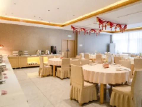 Elong R.YUN Hotel (Jinggangshan Tourist Service Center) Hotels in Jinggangshan City
