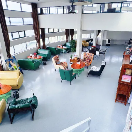 Huatian·Hai Mansion Seaview Holiday Homestay (Beihai Old Street Underwater World Branch)
