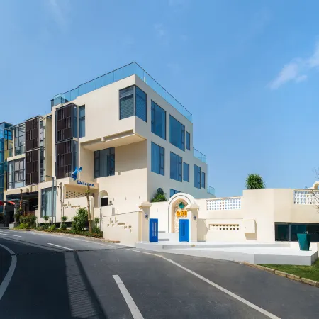 Floral Hotel·Jinhetian Holiday Villa (Taishan Yihe Hot Spring City)