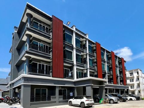 โรงแรม ลัคกี้  ภูเก็ต