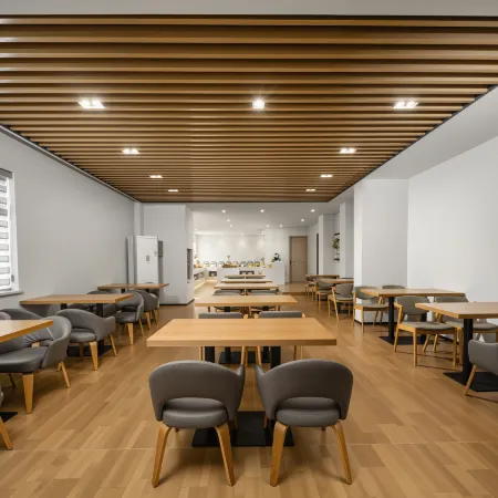 Shaoxing Landison Cigle Hotel (Donghu Scenic Area, Yangming North Road)