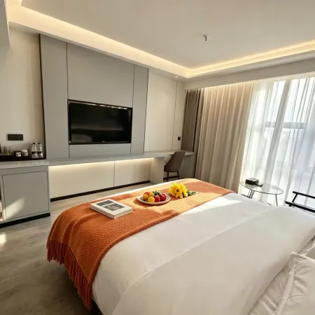 Shangjia Hotel (Chizhou Vocational Technical College RT-Mart)