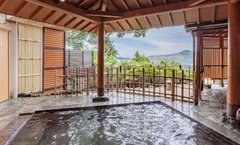 TOBA OCEAN RESORT