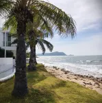 Seaside Studio / Ocean-View Pool & Green Balcony