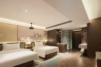 WALL  GARDEN  HOTEL