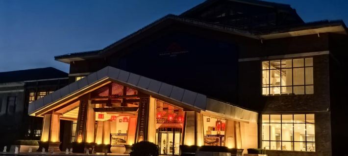 Lingshi Hongyuan Leisure Club (Jinzhong Wang Family Courtyard) Отели в г. Линши