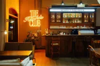 Jinjiang Metropolo Hotel (Xinyang Jigongshan Scenic Area) - bar