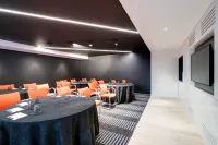 Apex City of Bath Hotel - Business
