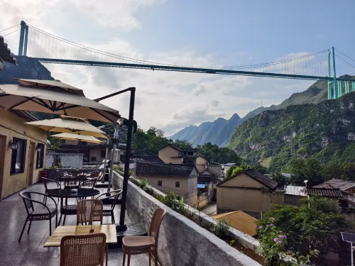 Yunguqiaoju Homestay (Xiaohuajiang Scenic Area) - Mountain view