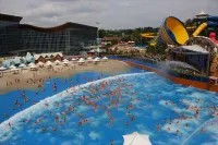 Guiyang Four Seasons · Yunqi | View High-altitude Scenic Hot Spring Hotel (Wuyue Plaza) - 2 Yıldız