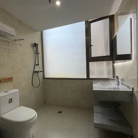 Xinyi Hotel