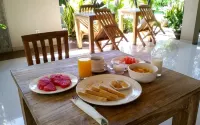 Kemuning Kuta Hotel - Bãi biển
