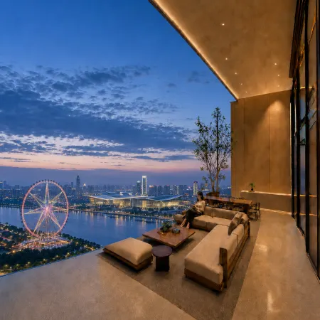 Echarm Hotel (Nanchangxizhan North Square Shengfuyou)