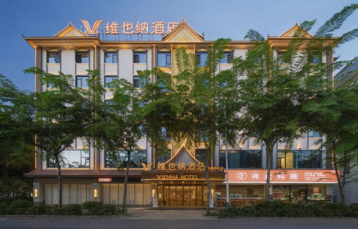 Vienna Hotel (Xishuangbanna Mengla Center Road Branch)