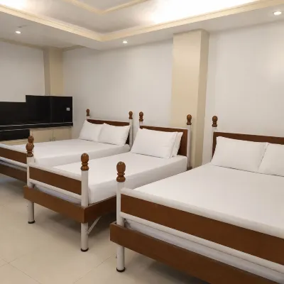 Zurea Hotel Lucban Quezon by RedDoorz - พร้อมWifi