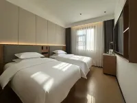 Lecheng Qingya Hotel (Zhengzhou Xinzheng Yellow Emperor's Hometown) - parcheggio