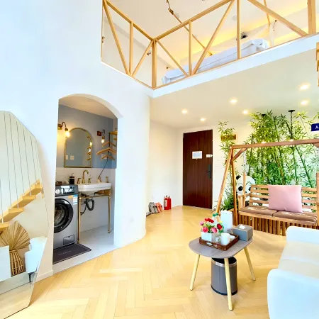 Shengdong Yiju Loft Apartment (Chengdu Jiuyanqiao Niuwangmiao Metro Station Branch)