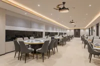 Howard Johnson Life Hotel (Jiuzhaigou County Eternal Love Scenic Area) - Bintang 4