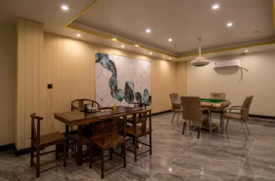 โรงแรมโบนิ (สถานีรถไฟใต้ดินซีเหมินโข่ว โรงพยาบาลแพทย์แผนจีนประจำจังหวัดกว่างโจว)