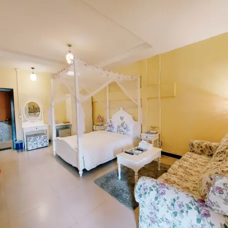 Retro Box Hotel Chumphon
