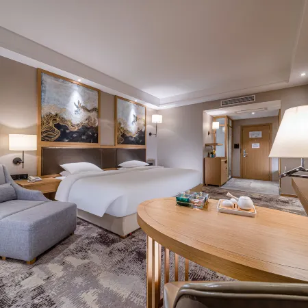 Jiyue Crystal Hotel (Nanning Convention and Exhibition Center Qingxiushan Branch)