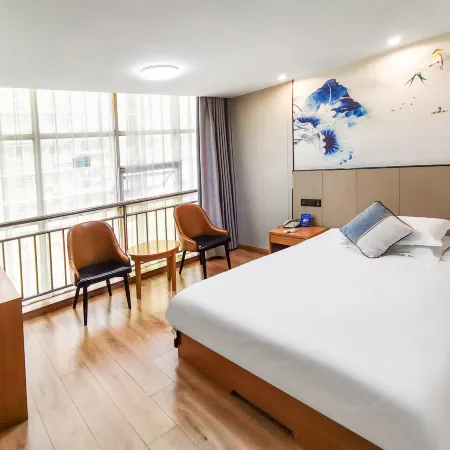 Longxiang Business Hotel