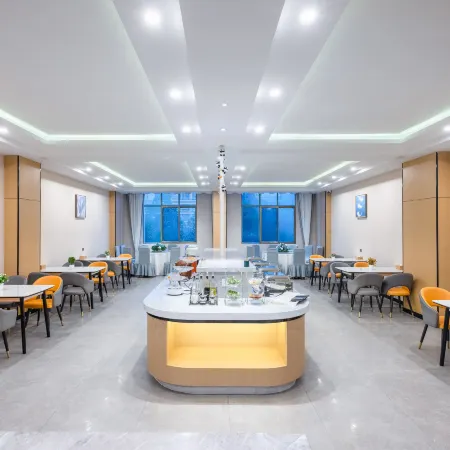 Tianyuan Mercure Hotel (North Passenger Transport Station Meihuan Park Branch)