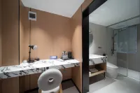 Galaxy Star Fashion Hotel (Taizhou Jiaojiang East Business District)
