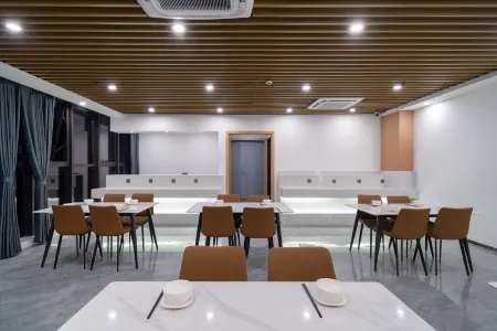 Yunshan Meilu Boutique Hotel Отели рядом с достопримечательностью «Cedar Lake Scenic Area»