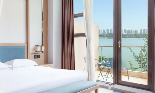 Shenxiangtang Riverview Art Hotel (Suining Dingsheng International Wanda Plaza)