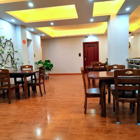PUSU FengLin Hotel