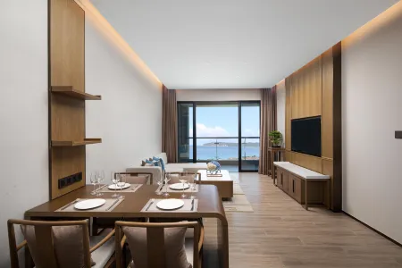 Holiday Inn & Suites Sanya Yalong Bay