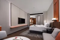 ロイジェムホテル(ROYGEM HOTEL)ホテル（竜南メインストリート） 竜南のホテル