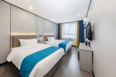 Meijin Hotel (Huaihua Hemingzhou Lake Tianyise) Отели рядом с достопримечательностью «Zhongpo Places of Interest»