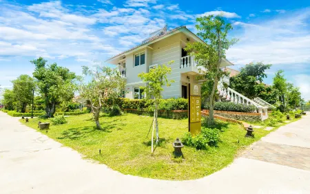 Mercury Phú Quốc Resort & Villas
