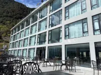 Shan Yu Guesthouse Hotels near Yubeng Lower Village