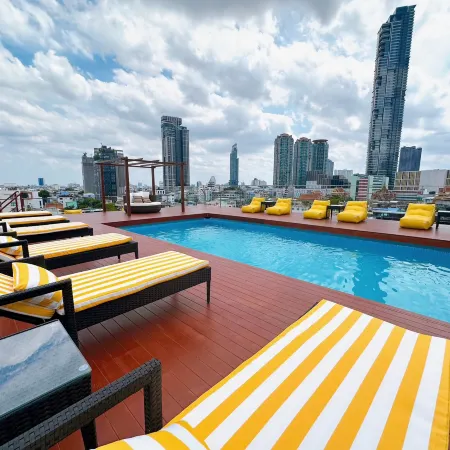 Miloft Sathorn Hotel Отели рядом с достопримечательностью «Asiatique - Набережная»