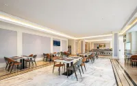 Vienna Hotel (Xingyang Government Branch)