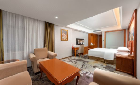 Vienna Classic Hotel (Shenzhen MixC Mall)