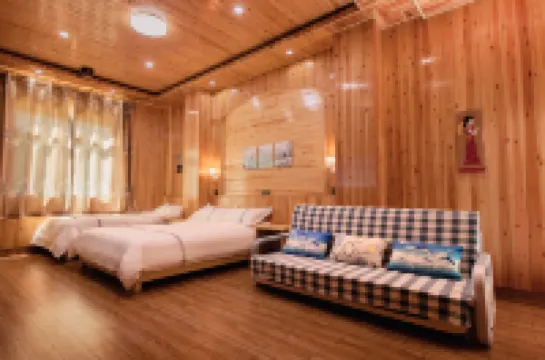 Longyan Tulou Kangnong Inn