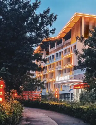 Kemperley Garden Hotel (Boro Luofushan)