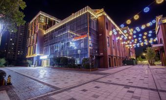 Shudaixiong E-Sports Hotel (Lishui Yongshoufang Commercial Street)