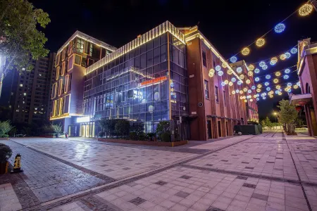 Shudaixiong E-Sports Hotel (Lishui Yongshoufang Commercial Street) Отели рядом с достопримечательностью «Yongshou Sita»
